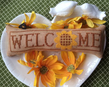 Wee Welcome - August Sunflower / Needle Bling Designs