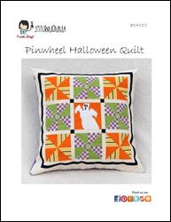 Pinwheel Halloween Quilt / Stitchnmomma