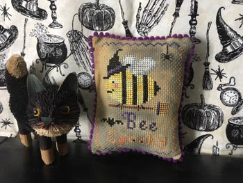 Bee Spooky / Darling & Whimsy Designs