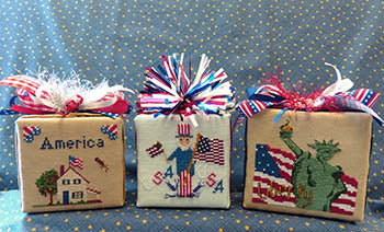 Little Bits - July Patriotic / Stitchworks