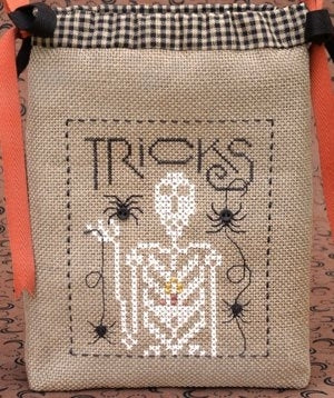 Spiders & Bones - Trick or Treat Bag / Drawn Thread, The