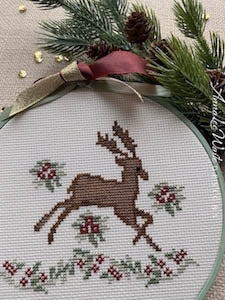 Regal Reindeer / Annalee Waite Designs
