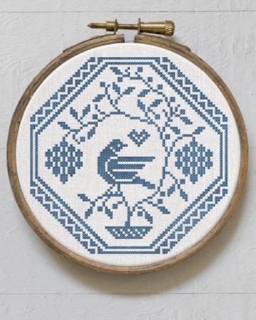 Quaker Medallion: Bird in a Grapevine / Modern Folk Embroidery