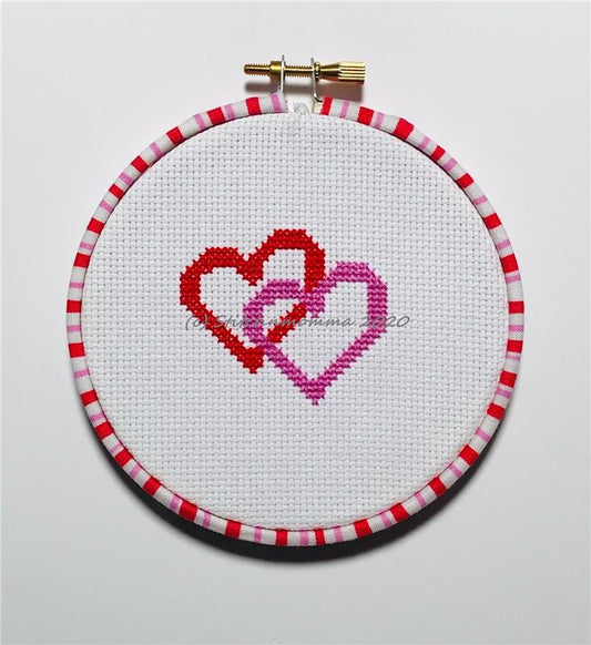 Magnificent Minis - Intertwined Hearts / Stitchnmomma