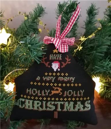 Holly Jolly Christmas Series Tree / Twin Peak Primitives