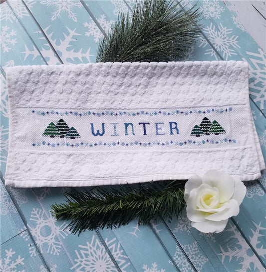 Winter Hand Towel / Keb Studio Creations