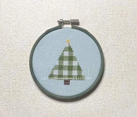 Magnificent Minis - Plaid Christmas Tree / Stitchnmomma