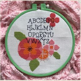 Modern Flower Alphabet / Luhu Stitches