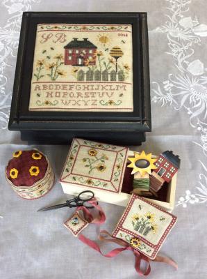 The Sunflower Cottage Sewing Box / Mani di Donna
